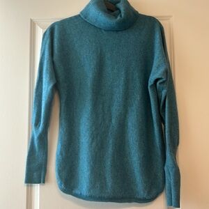 Cashmere turtleneck